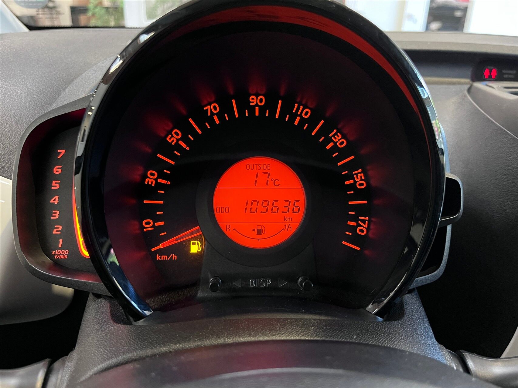 Hvid Toyota Aygo fra 2017