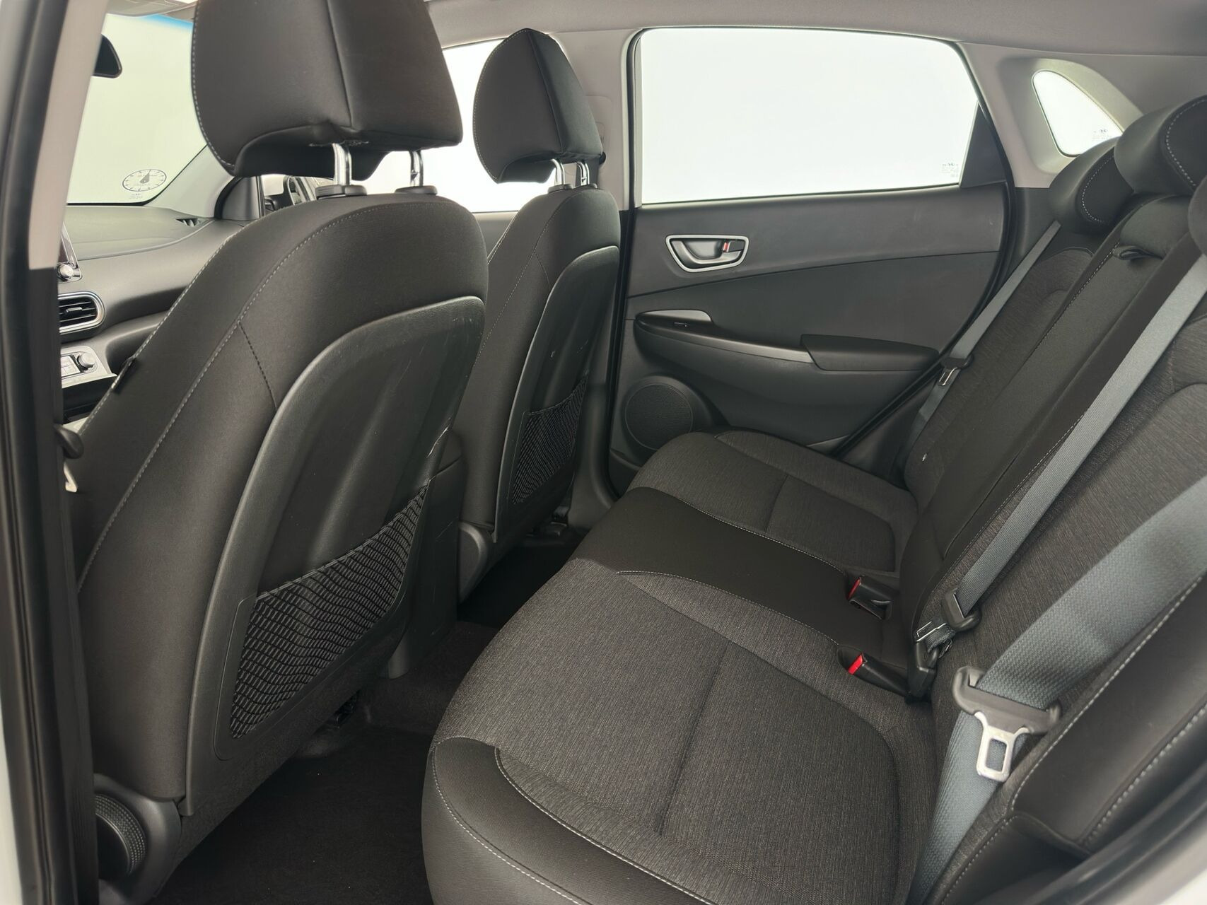 Hvid Hyundai Kona fra 2021