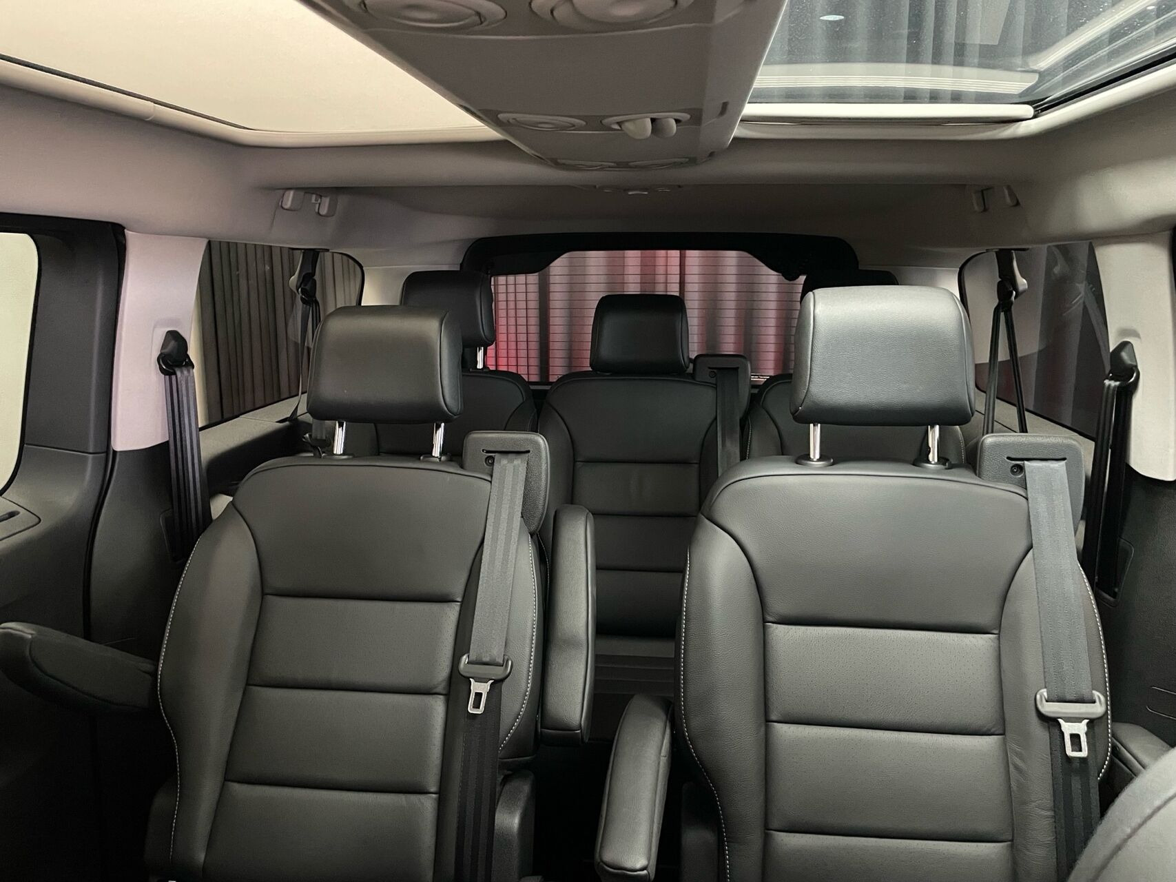 Grå Opel Zafira-e Life fra 2022