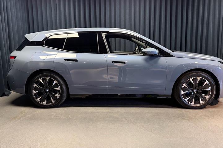 undefined BMW iX fra 2025