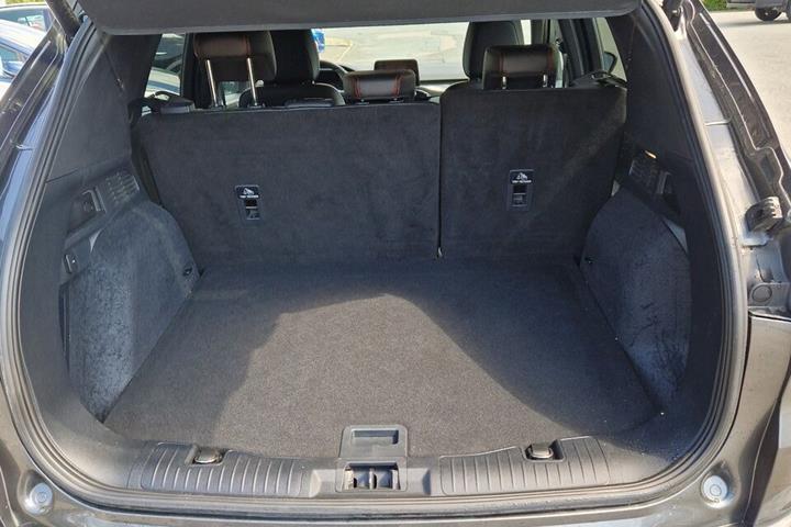 undefined Ford Kuga fra 2020