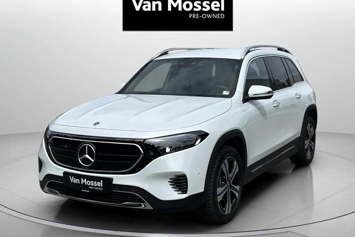 Hvid Mercedes EQB 250 fra 2024