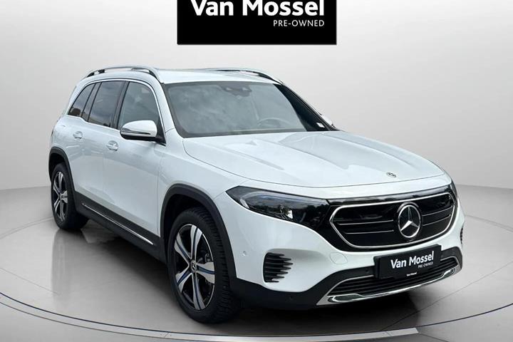 Hvid Mercedes EQB 250 fra 2024
