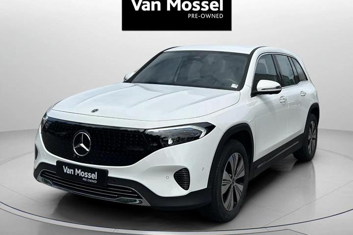 Hvid Mercedes EQB 250+ fra 2024