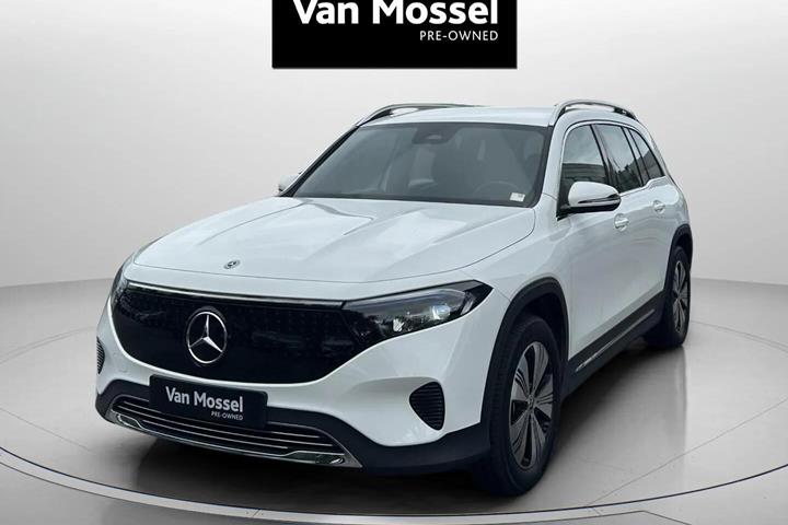 Hvid Mercedes EQB 300 fra 2024