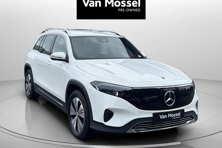 Hvid Mercedes EQB 300 fra 2024
