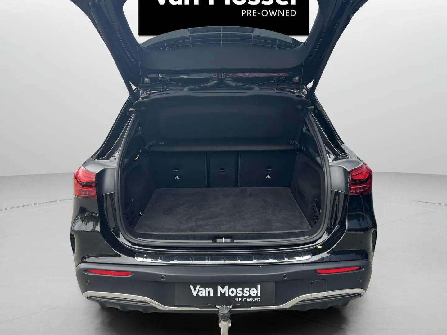 Sort Mercedes EQA 250+ fra 2025