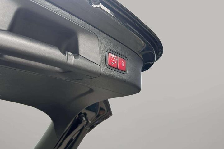 Sort Mercedes EQA 250+ fra 2025