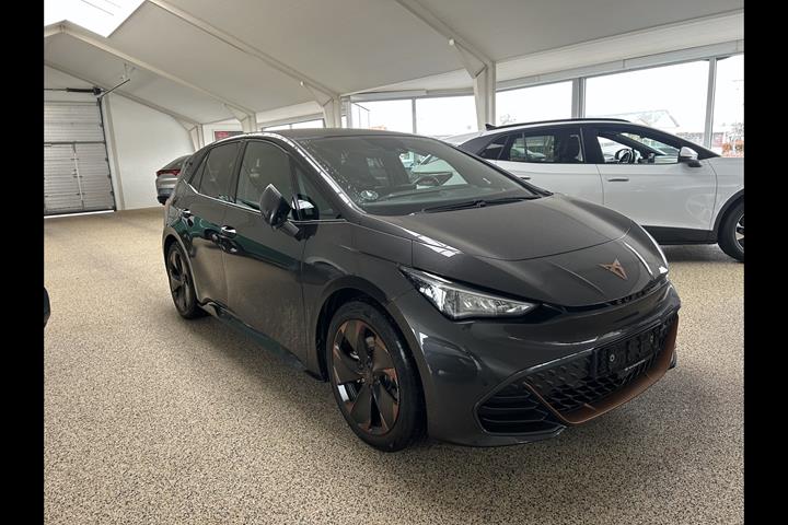 Grå Cupra Born fra 2023