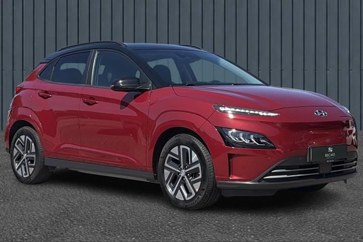 Grå Hyundai Kona fra 2022