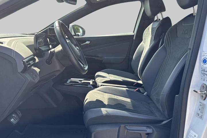 Hvid VW ID.5 fra 2023