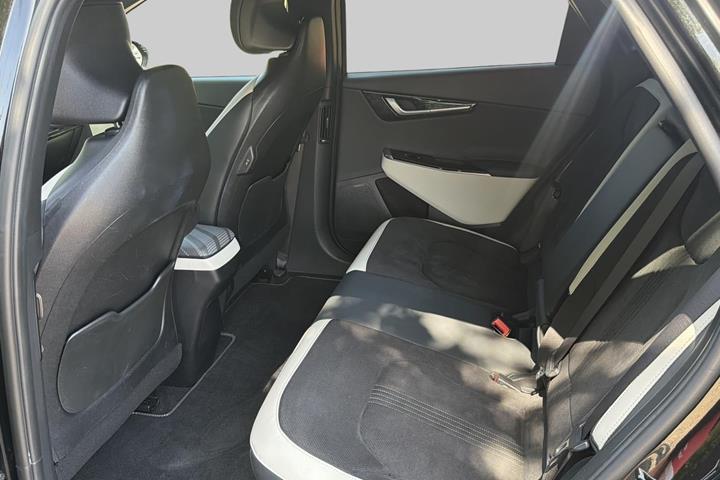Sort Kia EV6 fra 2022