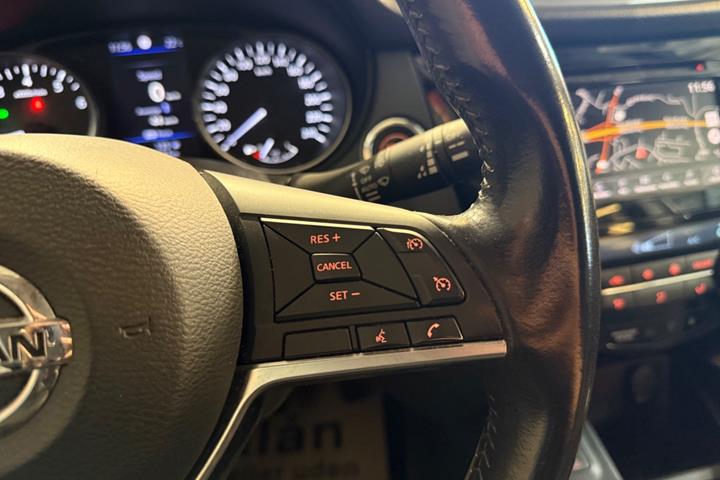Sølv Nissan Qashqai fra 2019