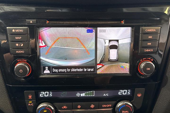 Sølv Nissan Qashqai fra 2019