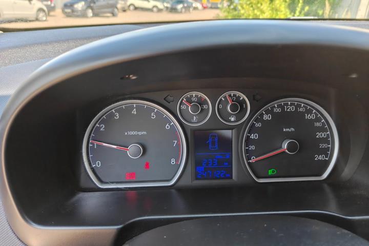 Gul Hyundai i30 fra 2010
