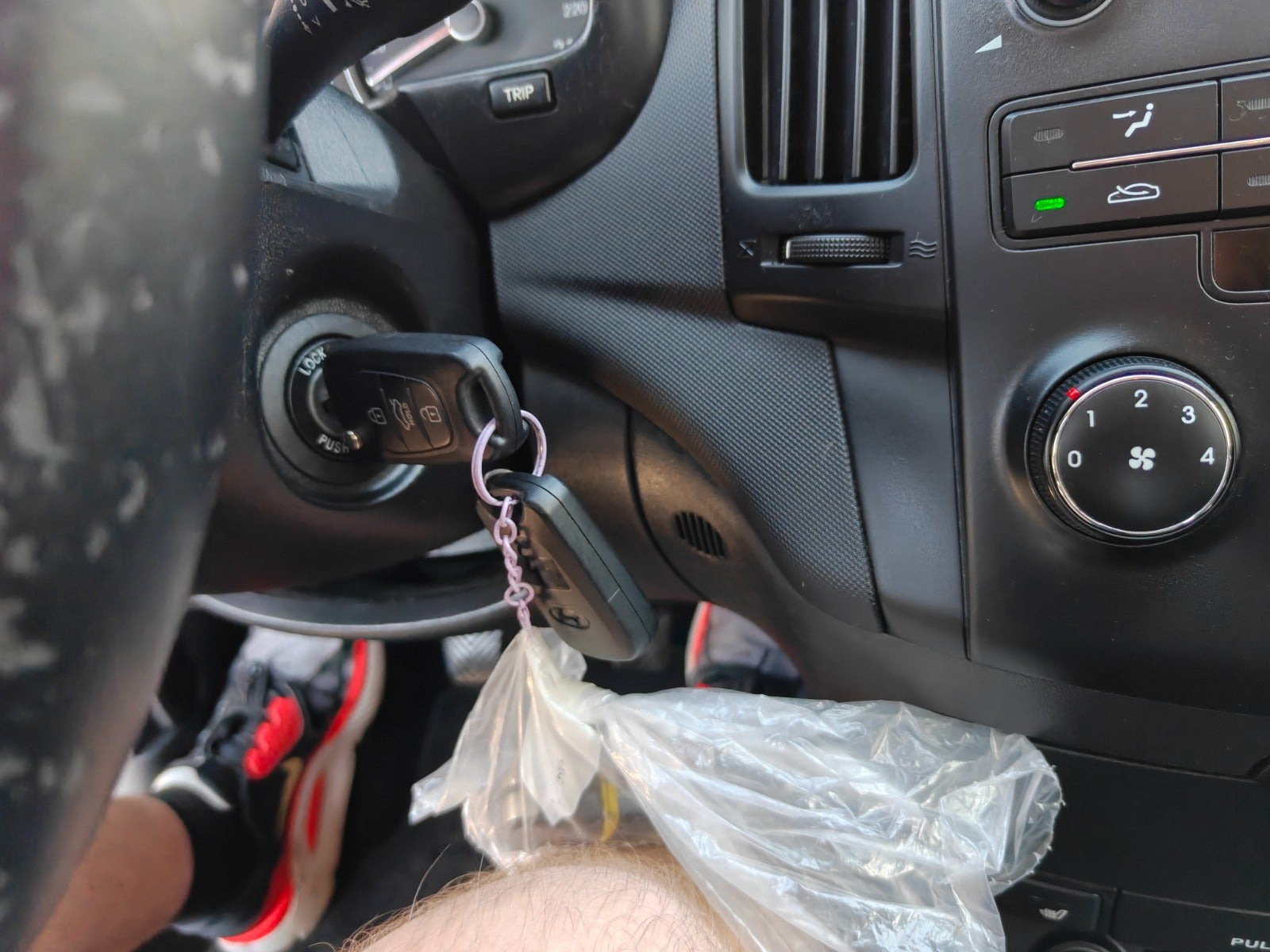Gul Hyundai i30 fra 2010