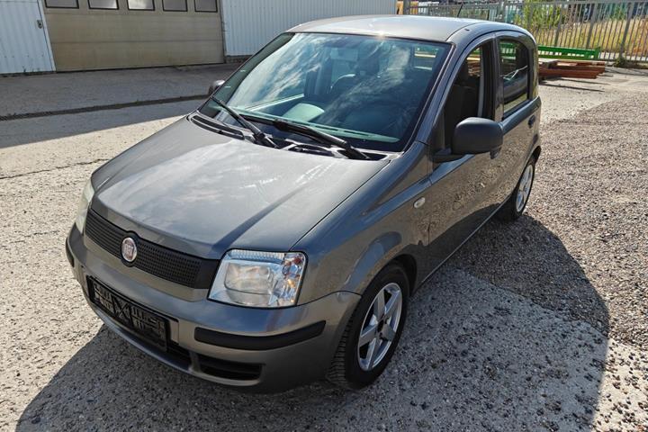 Gul Fiat Panda fra 2012