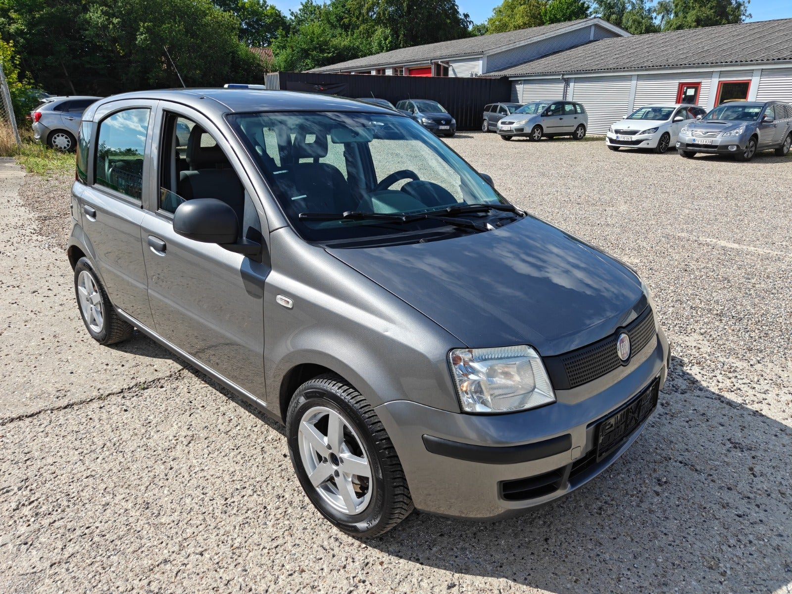 Gul Fiat Panda fra 2012