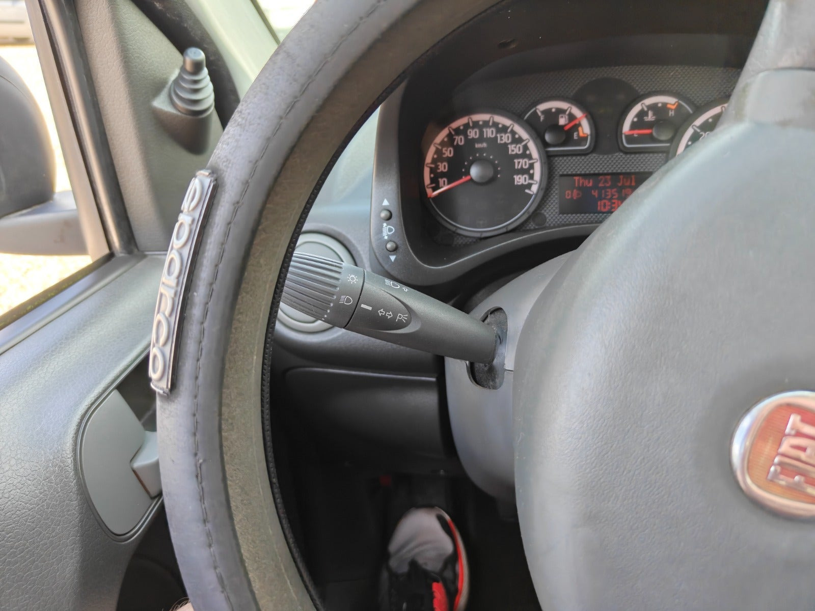 Gul Fiat Panda fra 2012