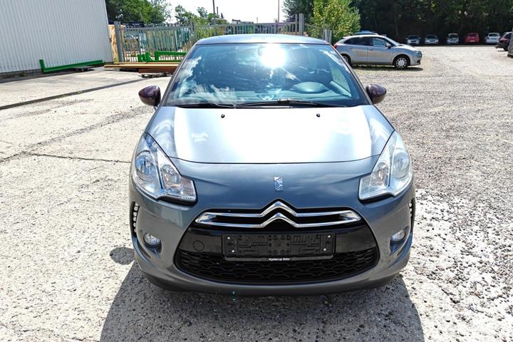 Gul Citroën DS3 fra 2010