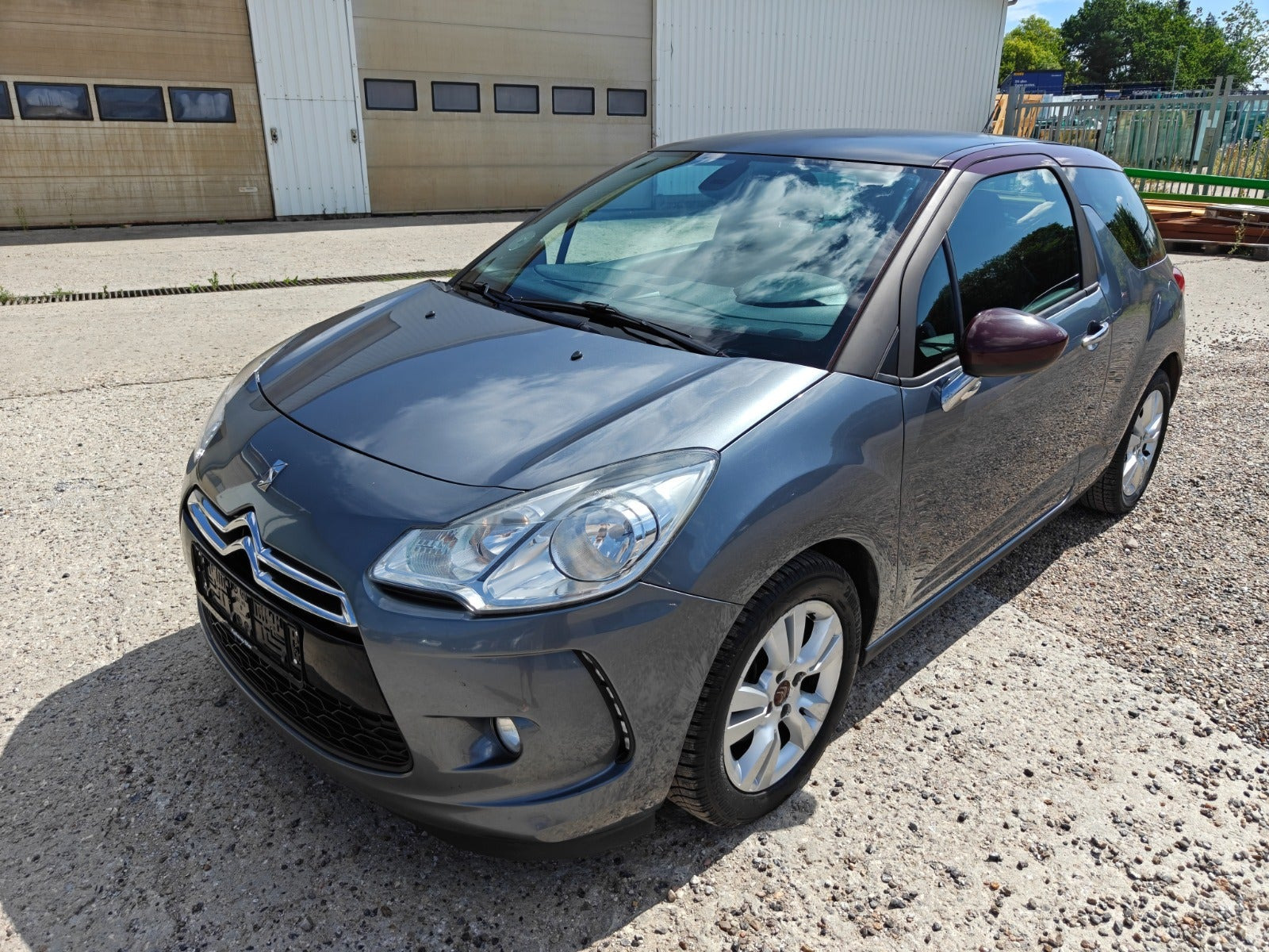 Gul Citroën DS3 fra 2010