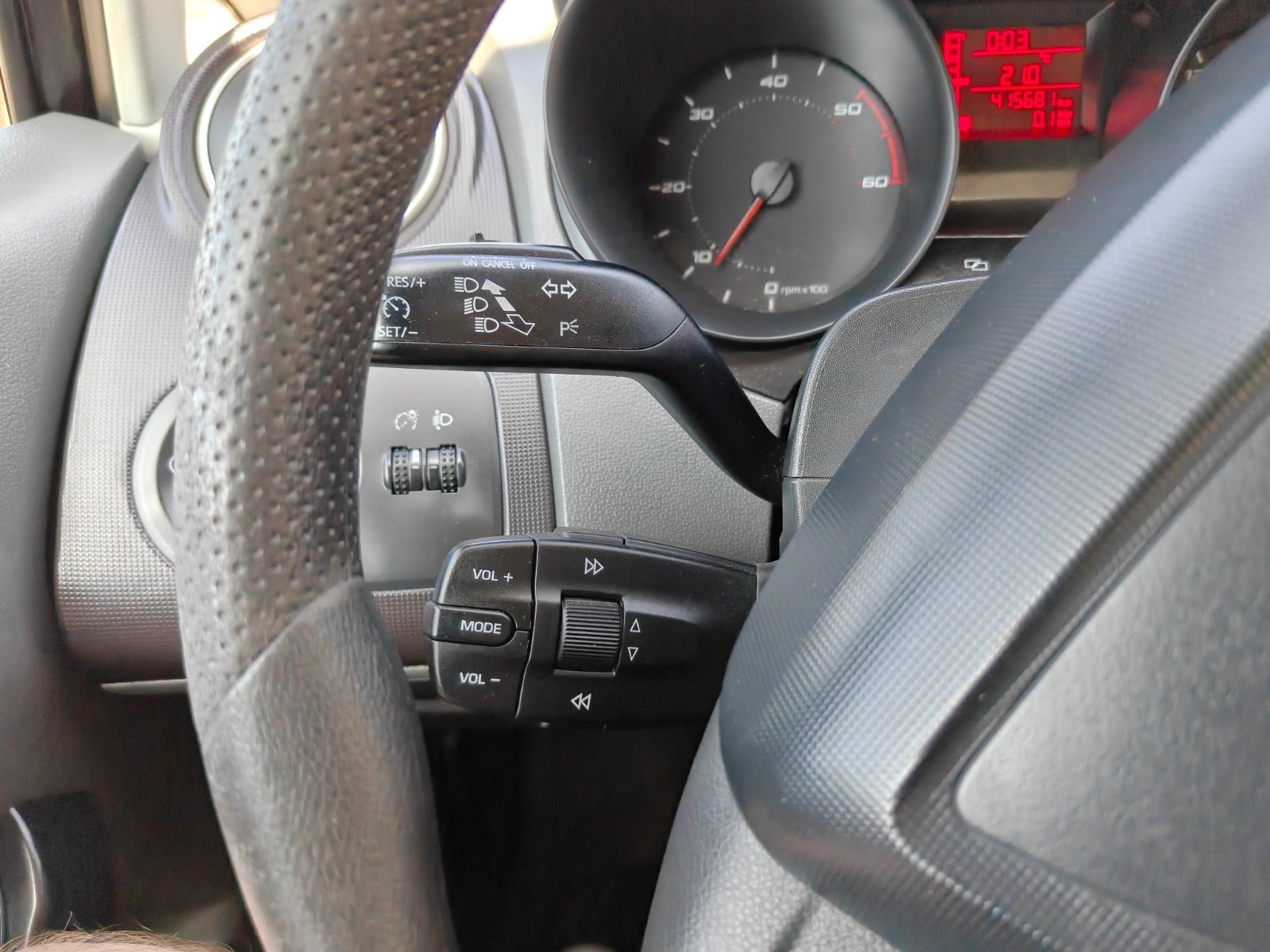 Gul Seat Ibiza fra 2010