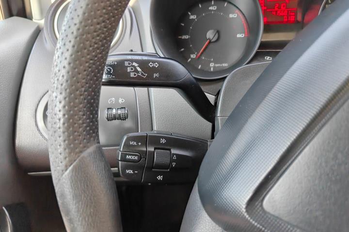 Gul Seat Ibiza fra 2010