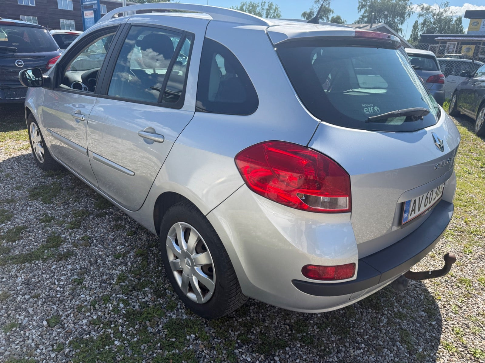 Sølv Renault Clio III fra 2012