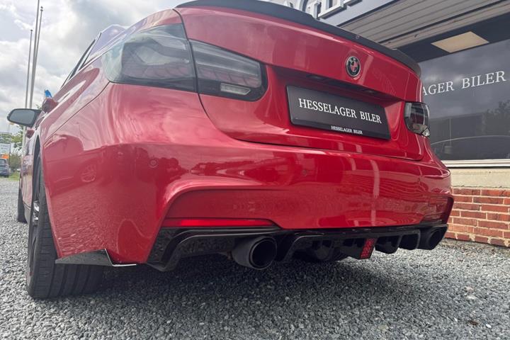Rød BMW 328i fra 2014