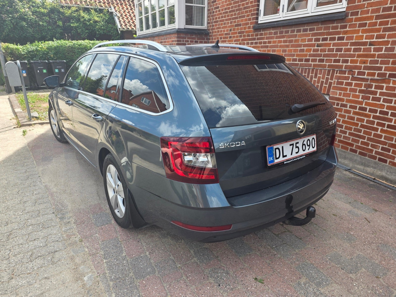 Grå Skoda Octavia fra 2020