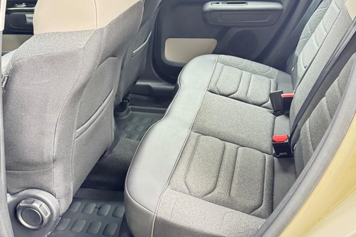 Beige Citroën C3 fra 2024