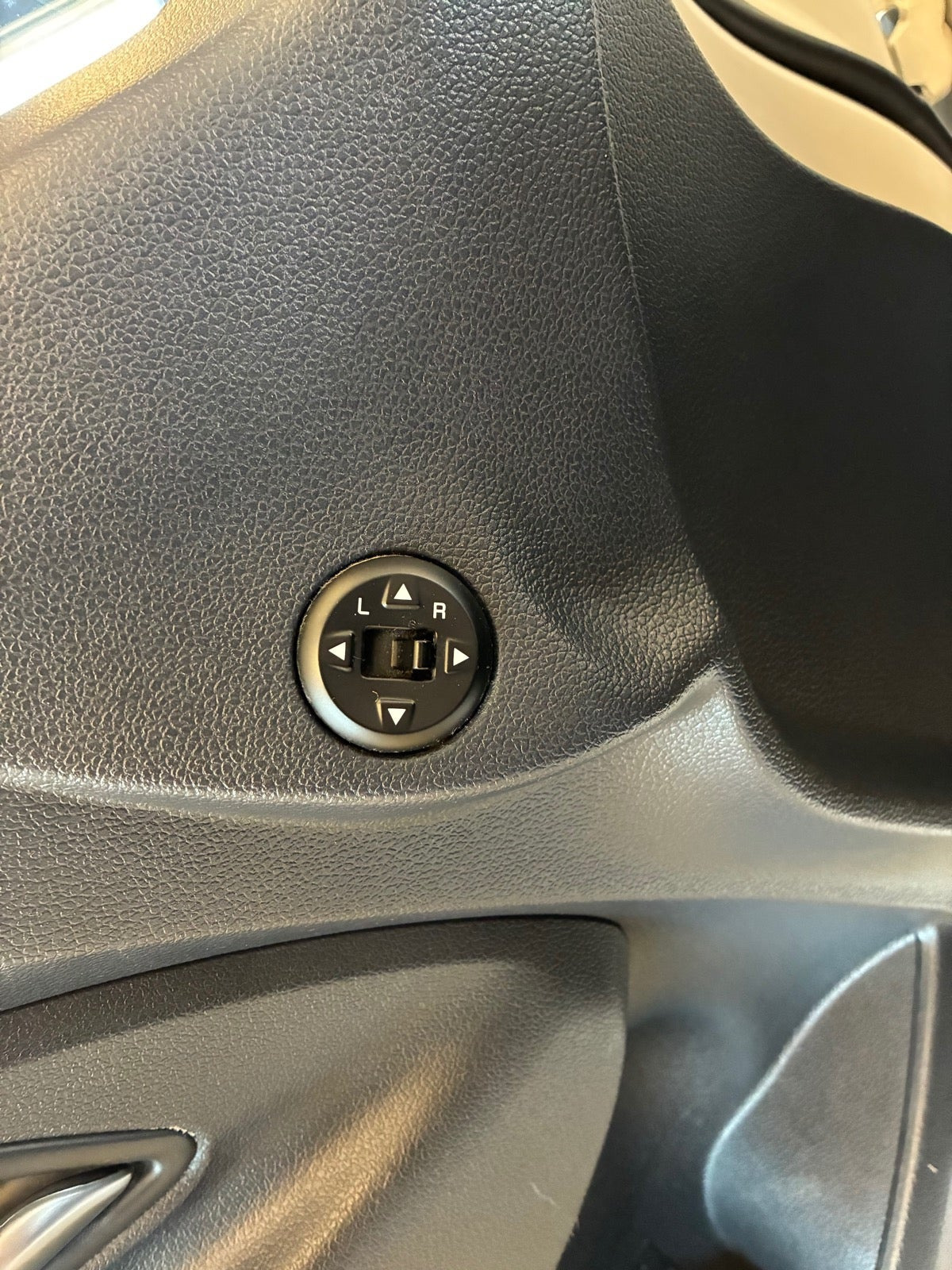 Hvid Kia Rio fra 2015