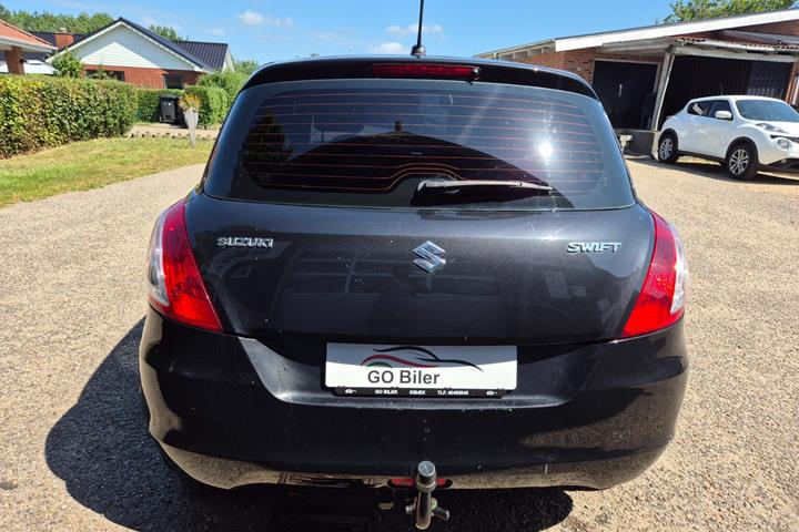Grøn Suzuki Swift fra 2015