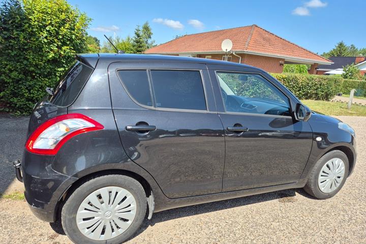 Grøn Suzuki Swift fra 2015