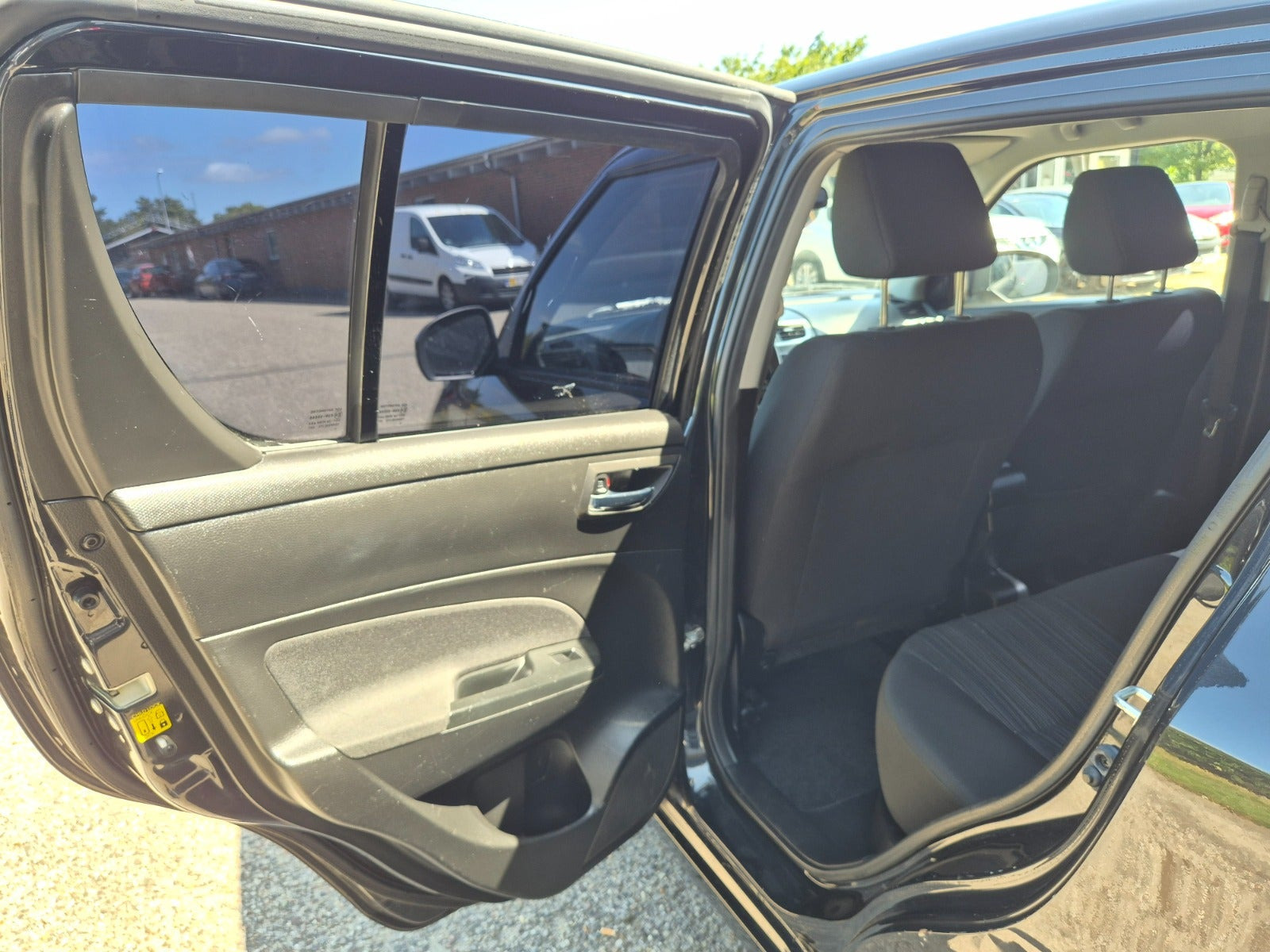 Grøn Suzuki Swift fra 2015