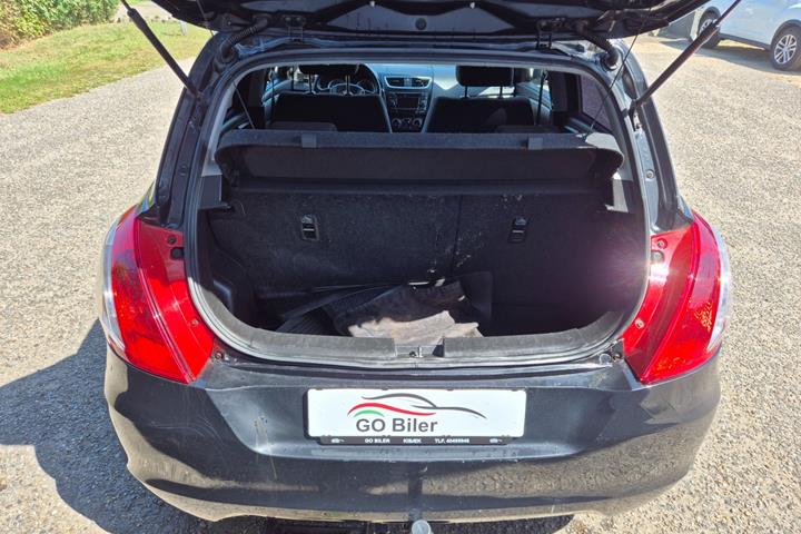 Grøn Suzuki Swift fra 2015