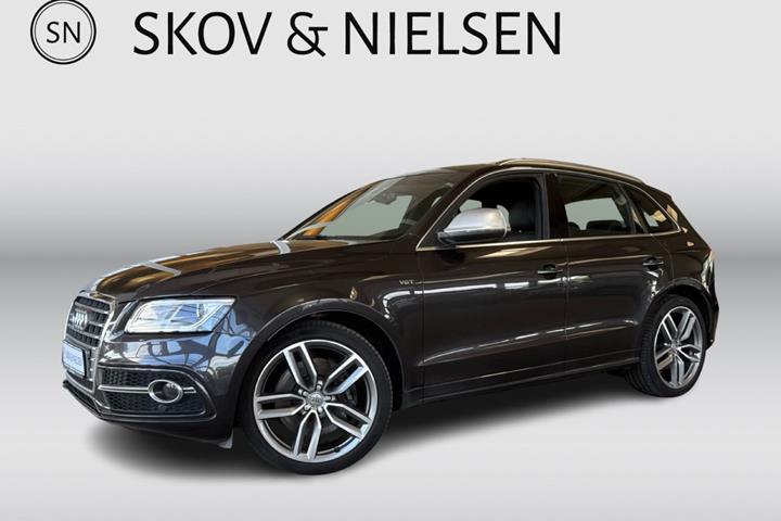Grå Audi SQ5 fra 2014 set udefra