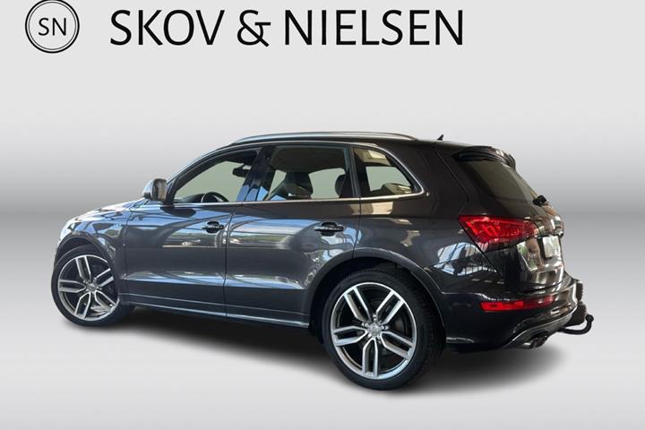 Grå Audi SQ5 fra 2014