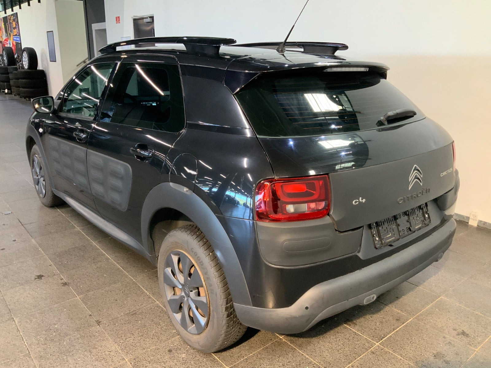 Sort Citroën C4 Cactus fra 2017