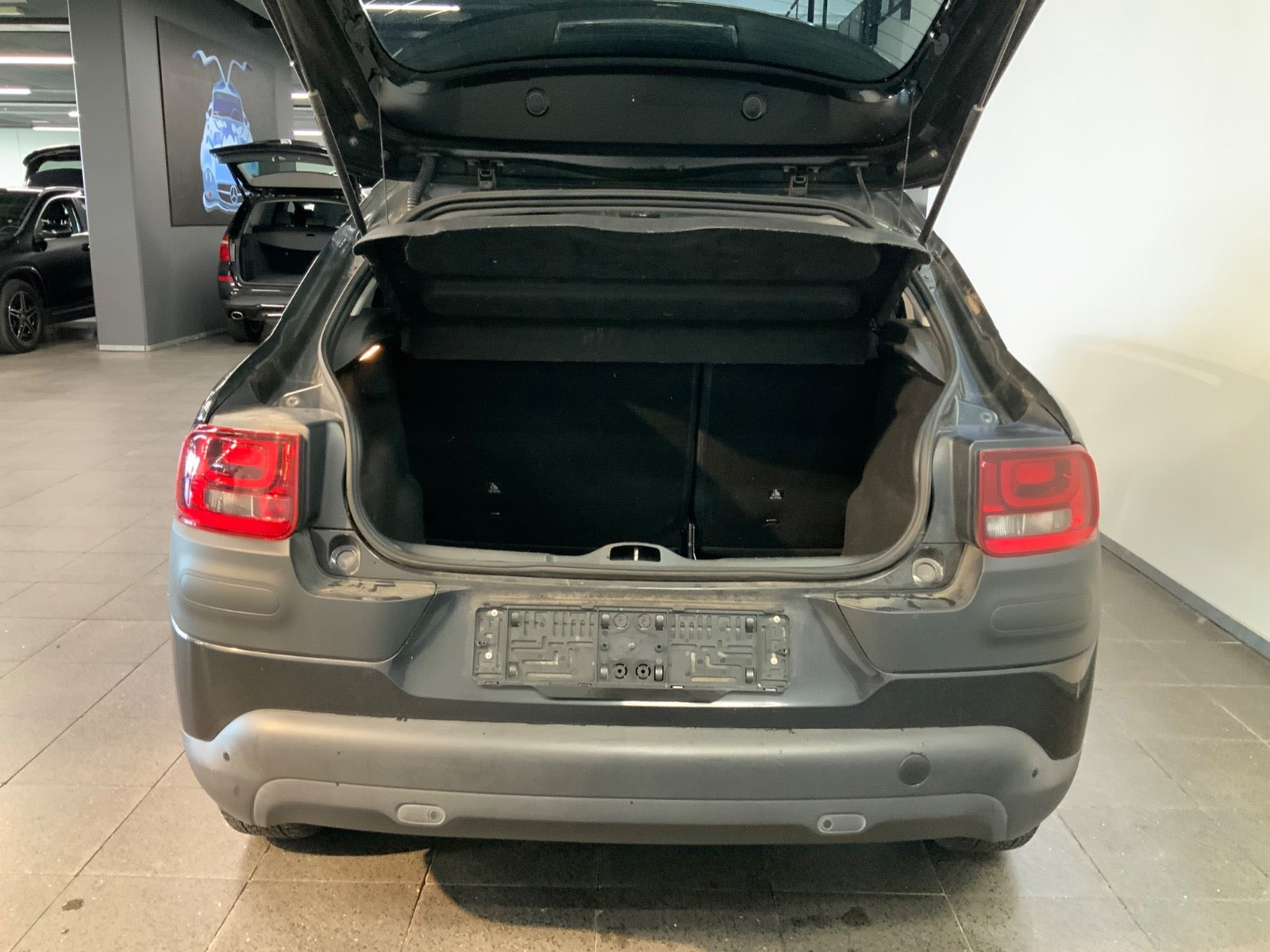 Sort Citroën C4 Cactus fra 2017