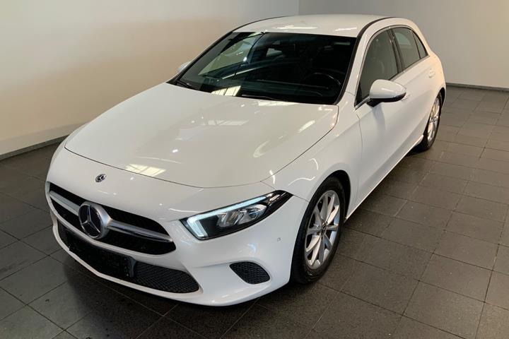 Hvid Mercedes A180 d fra 2018