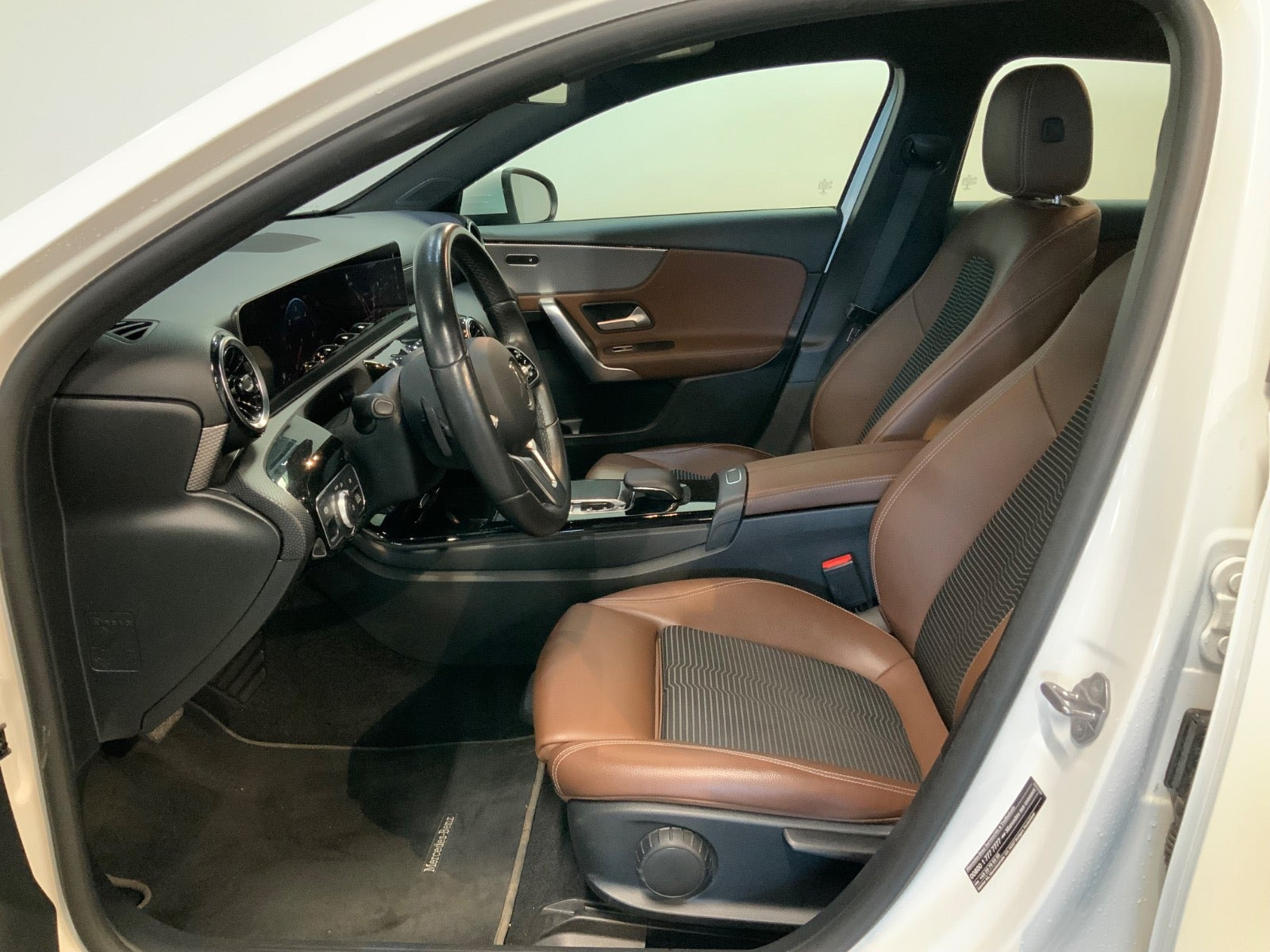 Hvid Mercedes A180 d fra 2018
