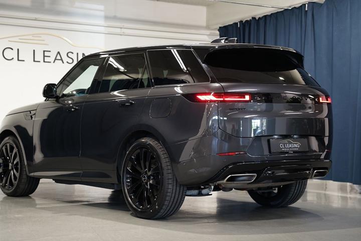 Grå Land Rover Range Rover sport fra 2025