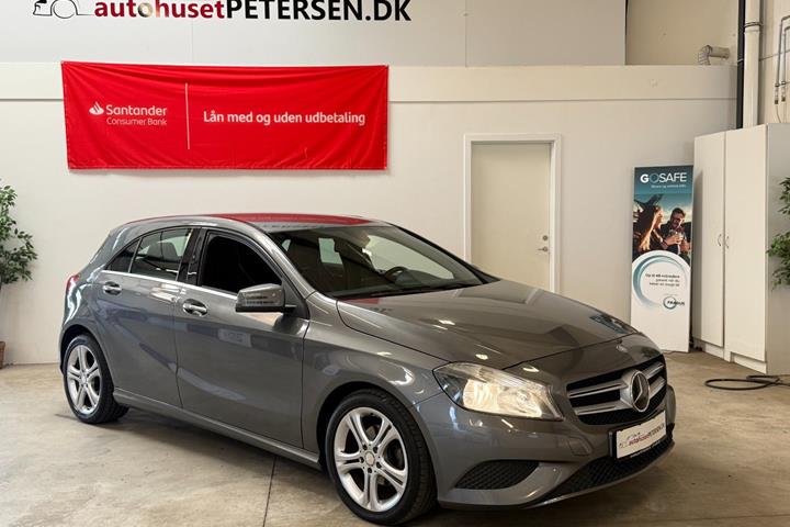 Sort Mercedes A180 fra 2013