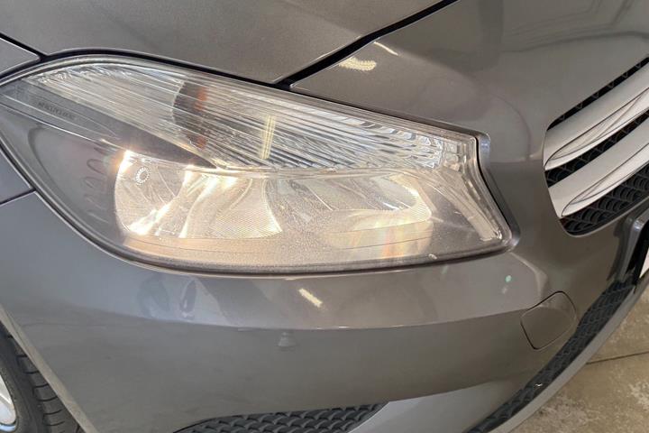 Sort Mercedes A180 fra 2013