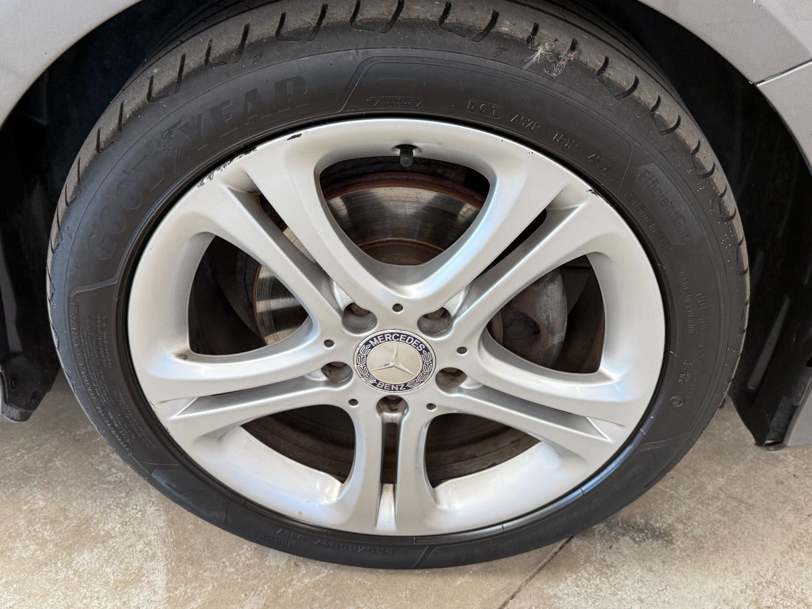 Sort Mercedes A180 fra 2013