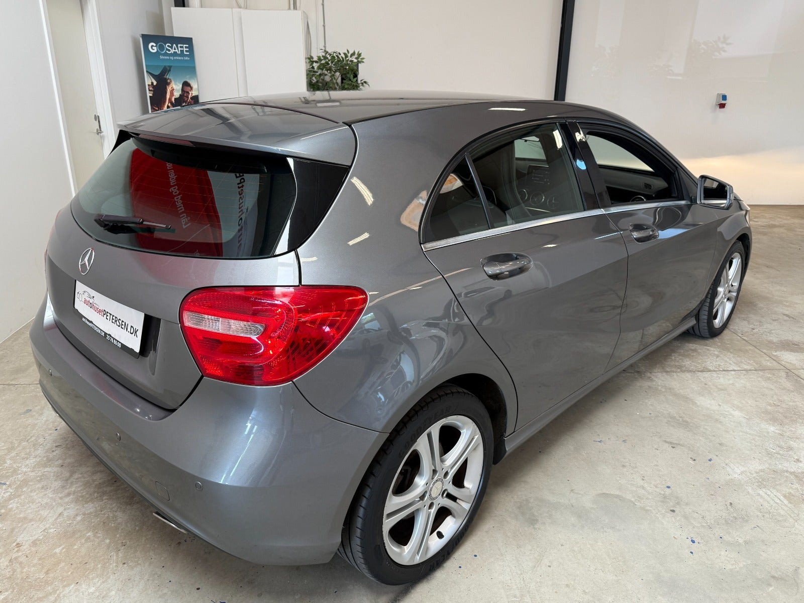 Sort Mercedes A180 fra 2013