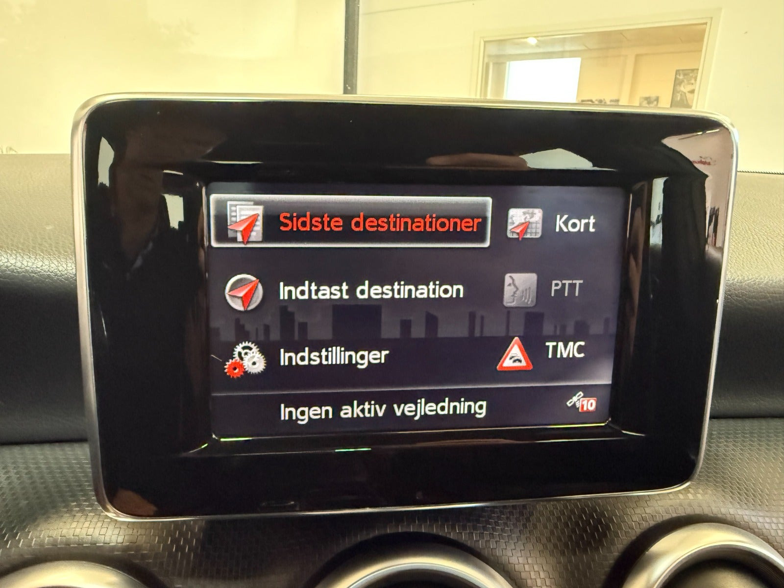 Sort Mercedes A180 fra 2013