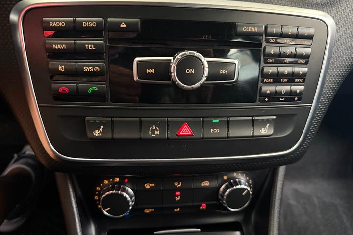 Sort Mercedes A180 fra 2013