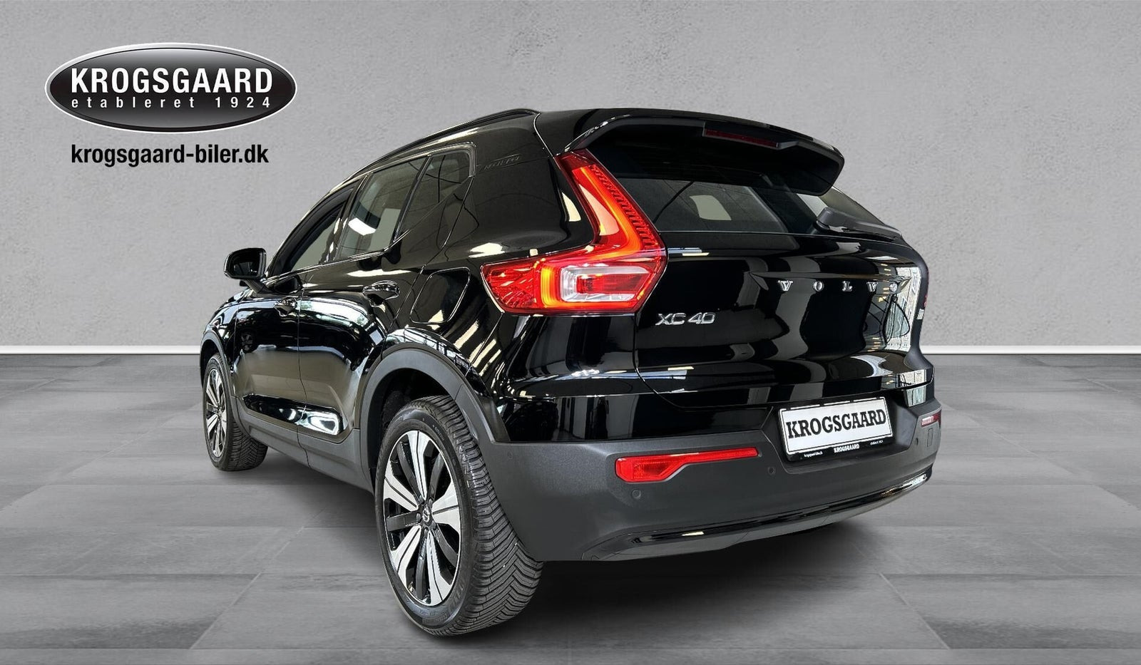 Sort Volvo XC40 fra 2023